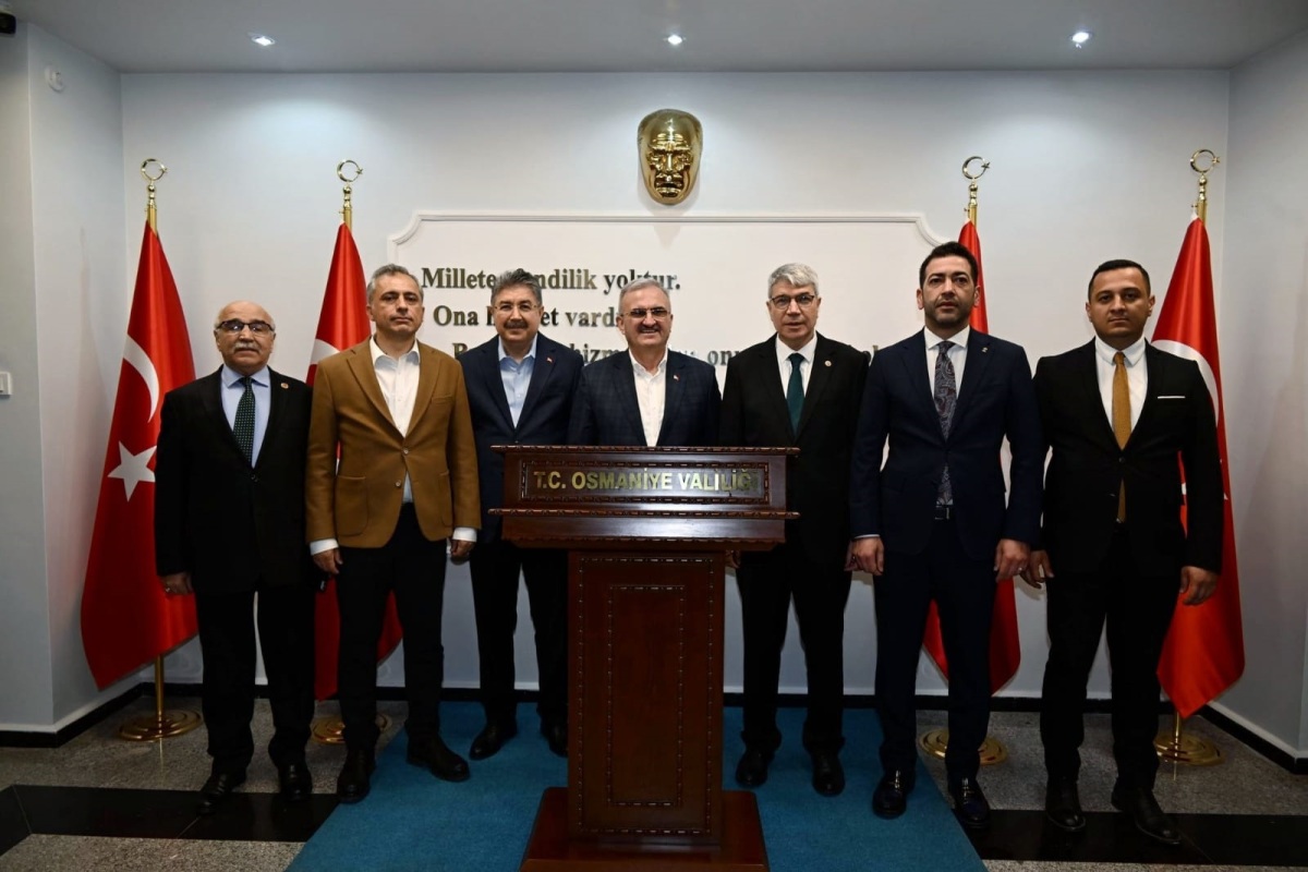 İçişleri Bakan Yardımcısı Sayın Münir Karaloğlu, Vali Dr. Erdinç Yılmaz’ı Ziyaret Etti